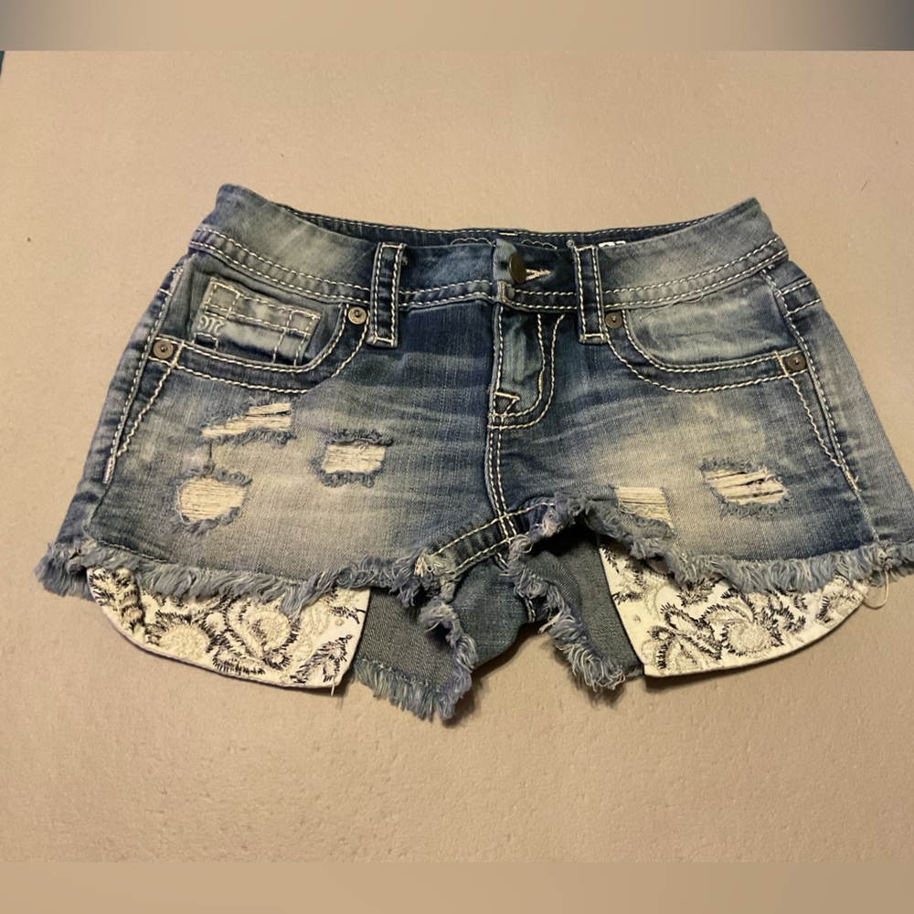 Miss Me Women’s Shorts size 25